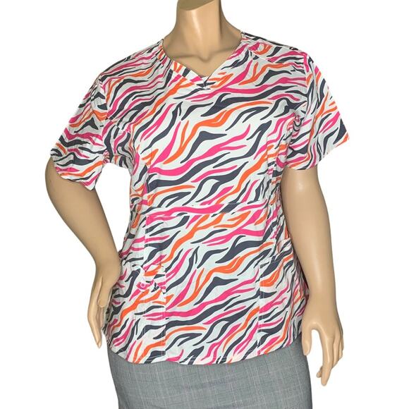 Runway By Cherokee NWT Scrub Top Multicolor Front Pockets Short Sleeve Size 2XL - Picture 1 of 9